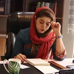 زهرا میرحسینی
